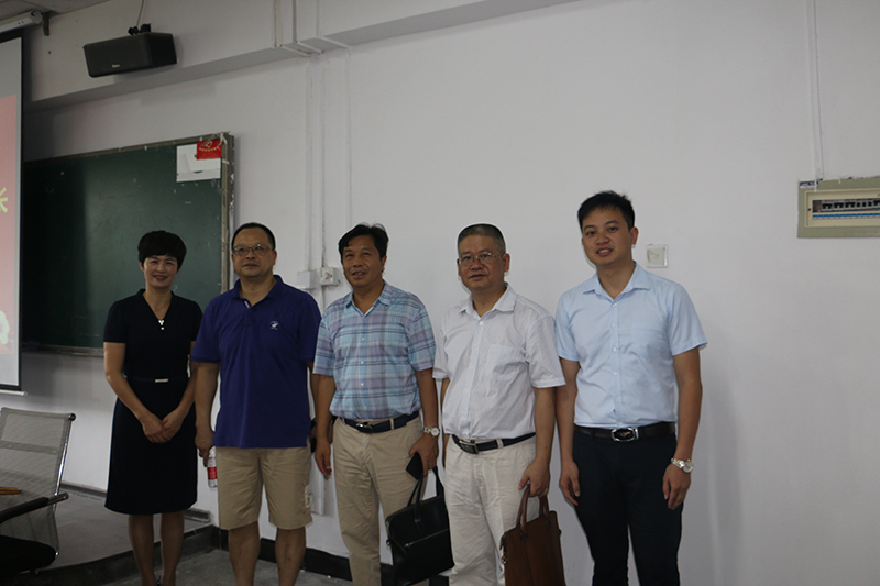 南華大學(xué)繼續教育學(xué)院領(lǐng)導蒞臨我司指導工作